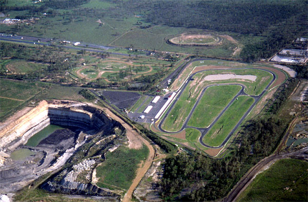 Queensland Raceway 
<br>
Photo: Robert Downie - 2002 (EOS 300)