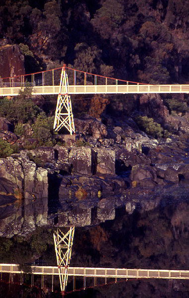 The Alexandra suspension bridge at the the famous Cataract Gorge as seen on the Boags Premium Beer Label.
<br>
Only 15m walk from central Launcestion
<br>
Photo: Robert Downie - July 2002 (EOS 300)