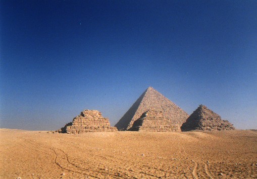Pyramids of Giza
<br>
Photo: Robert Downie - February 2001 (EOS 300) 