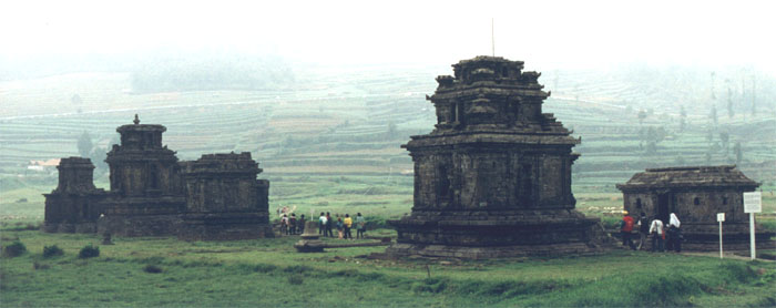 Dieng Plateau  (approx 2000m) -- Oldest Hindu/Buddhist Temples in Java
<br>
Photo: Robert Downie - December 1997 - (EOS IX) 