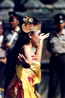 lovina.jpg