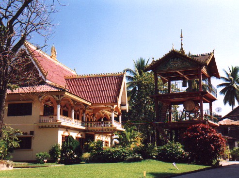 Monastery in Vientiane
<br>
Photo: Robert Downie - December 2000 (EOS 300) 