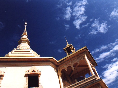 Santi Jedi Peace Pagoda - Luang Phabang
<br>
Photo: Robert Downie - December 2000 (EOS 300) 