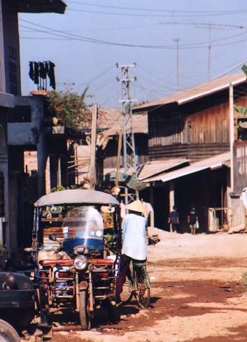 Vientiane
<br>
Photo: Robert Downie - December 2000 (EOS 300) 