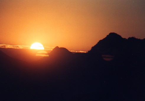 Sunset from That Chomsi - Luang Phabang
<br>
Photo: Robert Downie - December 2000 (EOS 300) 