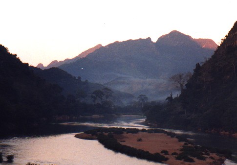 Nong Khiaw
<br>
Photo: Robert Downie - December 2000 (EOS 300) 