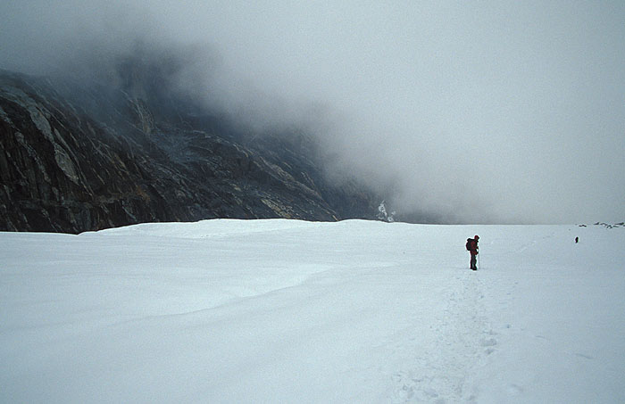 Myself - Cho (Chhugyuma) La  pass.
<br>
Photo: Adriana Thomson - 2004 (EOS 300)