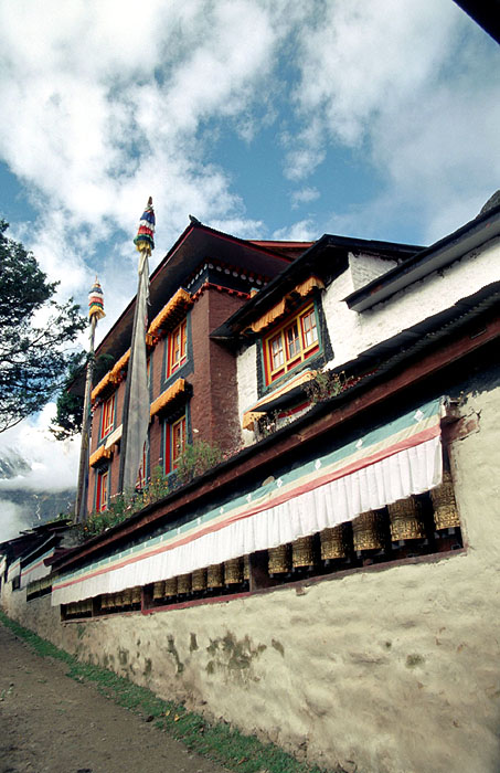 Monastery - Namche Bazaar (3440m).
<br>
Robert Downie - 2004 (EOS 300)