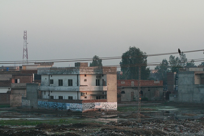 Outskits of Lahore
<br>
Photo: Robert Downie - Feb 2007 (EOS 400D)