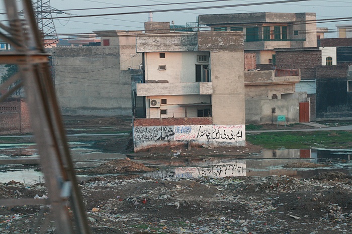 Outskits of Lahore
<br>
Photo: Robert Downie - Feb 2007 (EOS 400D)
