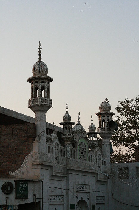 Outskits of Lahore
<br>
Photo: Robert Downie - Feb 2007 (EOS 400D)