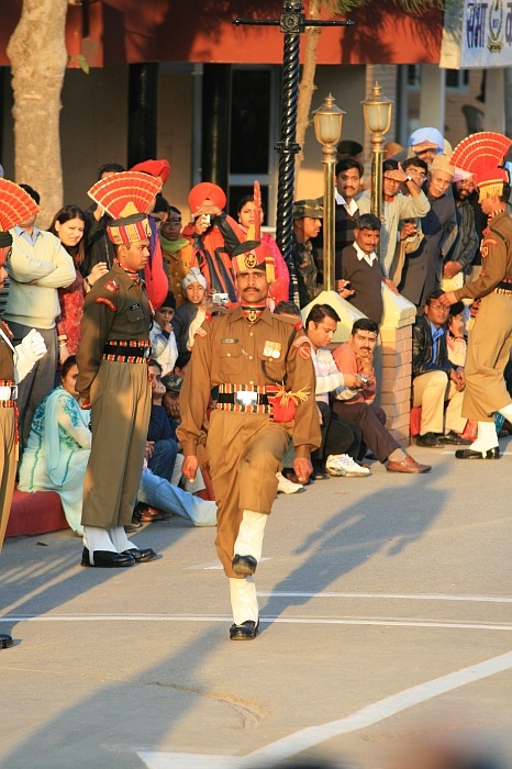 Indian guards - Wagah Border
<br>
Photo: Robert Downie - Feb 2007 (EOS 400D)