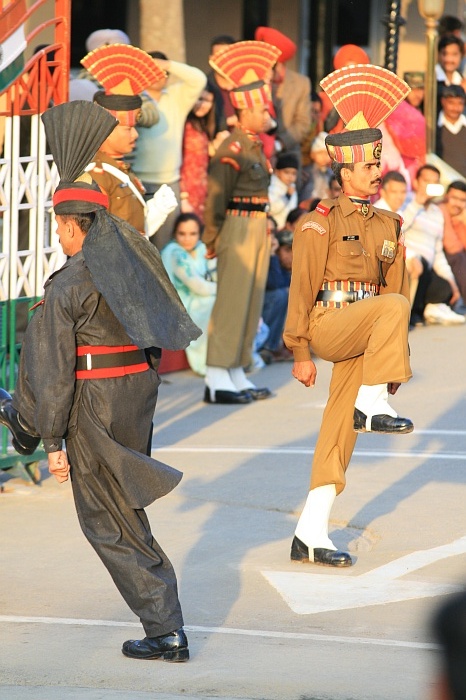 Indian guards and Pakistani rangers face off - Wagah Border
<br>
Photo: Robert Downie - Feb 2007 (EOS 400D)