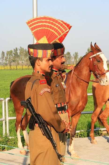 Indian Guards ? Wagah Border (Indian side)
<br>
Photo: Robert Downie - Feb 2007 (EOS 400D)