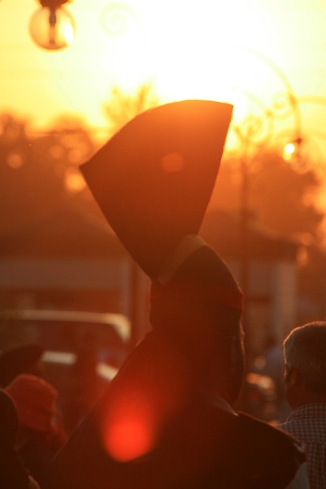 Setting sun on a ranger after the ceremony - Wagah Border
<br>
Photo: Robert Downie - Feb 2007 (EOS 400D)