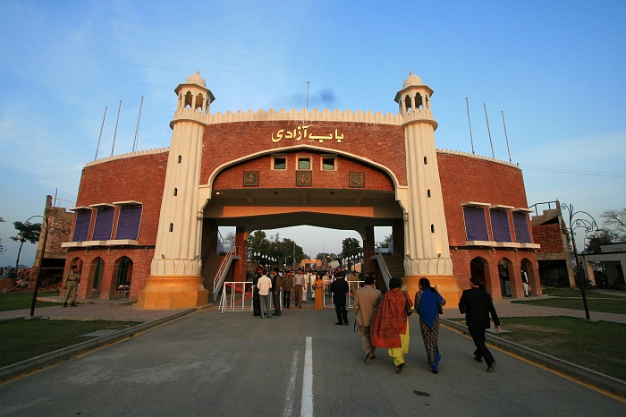 First set of border gates - Wagah Border
<br>
Photo: Robert Downie - Feb 2007 (EOS 400D)