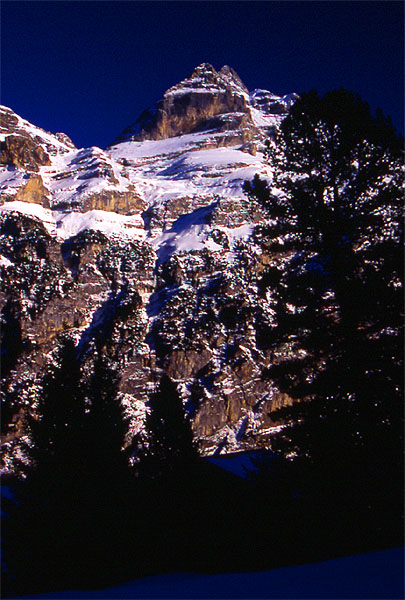 The view of Jungfrau out the back of the Pension Gimmelwald (1400m)
<br>
Photo: Robert Downie - January 2002 (EOS 300) 