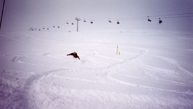 Oh yeah baby ... this is as good as it gets - Valbella 
<br>
Photo: Adriana Thomson - February 2002 (Canon Elph) 