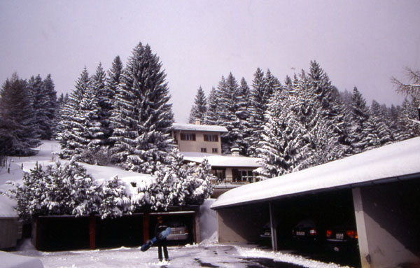 The chalet where we stayed and were given much hospitality - Valbella 
<br>
Photo: Robert Downie - February 2002 (EOS 300) 