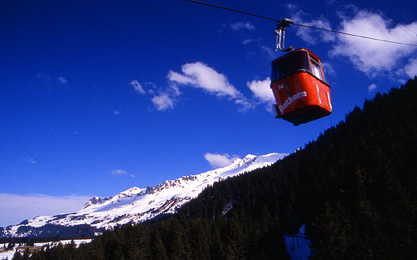 The fist section of the lift up to the Rothorn (2865m) - Valbella 
<br>
Photo: Robert Downie - February 2002 (EOS 300) 