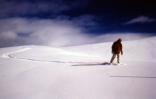 Myself fast losing momentum as I cut a track through the virgin snow on Windegga (2230m) - Valbella 
<br>
Photo: Adriana Thomson - February 2002 (EOS 300) 