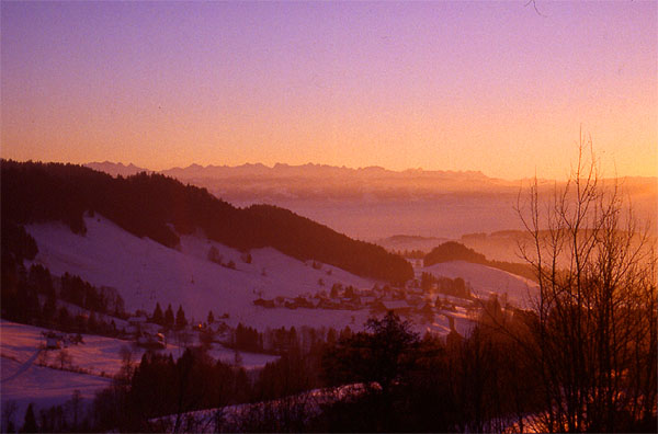 Sunset on the walk out - Toesstal
<br>
Photo: Robert Downie  - January 2002 (EOS 300) 
