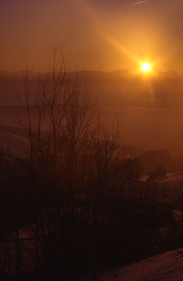 Sunset on the walk out - Toesstal
<br>
Photo: Robert Downie  - January 2002 (EOS 300) 