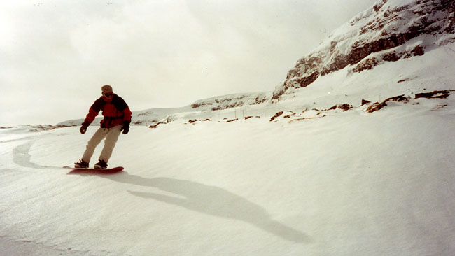 Rob on Ch�serrugg Ostabfhart (Red 15)  - Unterwasser 
<br>
Photo: Robert Downie - February 2002 (Canon Elph) 