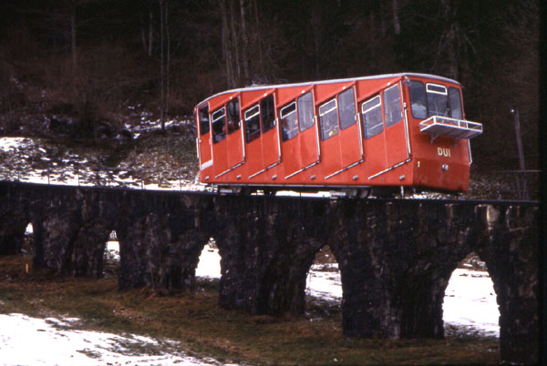 Standseilbahn - Unterwasser to Iltios 
<br>
Small Funicular up into the ski fields - Unterwasser 
<br>
Photo: Robert Downie - February 2002 (EOS 300) 