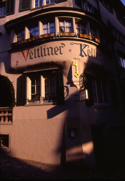 Old Shop Front -  Z�rich 
<br>
Photo: Robert Downie - January 2002 (EOS 300) 