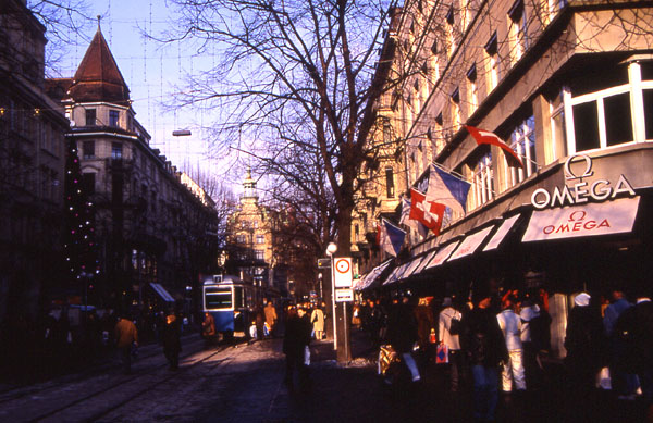 Z�rich 
<br>
Photo: Robert Downie - January 2002 (EOS 300) 
