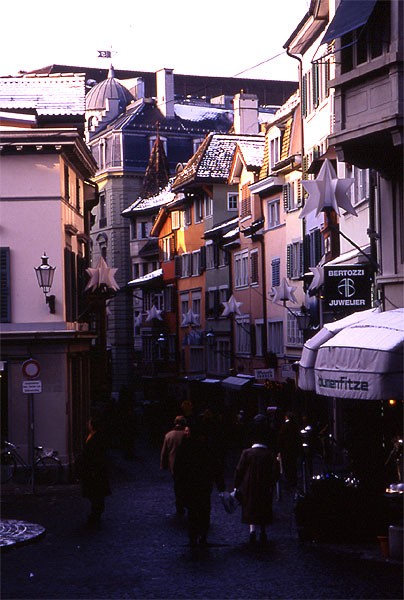 Z�rich 
<br>
Photo: Robert Downie - January 2002 (EOS 300) 