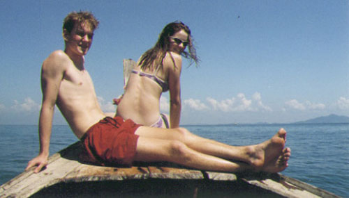 Jane and Myself in the Andaman Sea off Ko Phi Phi Leh 
<br>
Photo: Deborah Stafford - February 1998 (EOS IX) 