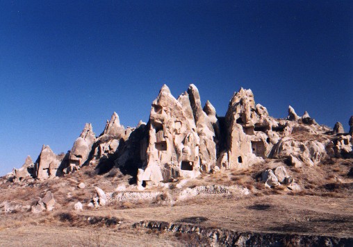 Living quarters carved into the rock - G�reme Valley. Circa 1200BC
<br>
Photo: Robert Downie - January 2001 (EOS 300)