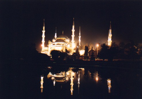The Sultan Ahmet Camii (Blue Mosque) at night - (Built 1609-1619AD)
<br>
Photo: Robert Downie - January 2001 (EOS 300) 
