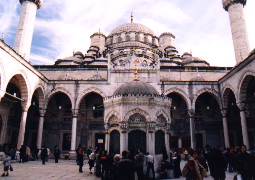 Inside the courtyard of Yeni Cami (New Mosque) - Built 1597-1663AD
<br>
Photo: Robert Downie - January 2001 (EOS 300) 