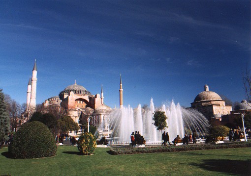 Looking accross Aultanahmet Square at the Aya Sofya.
<br>
Photo: Robert Downie - January 2001 (EOS 300)