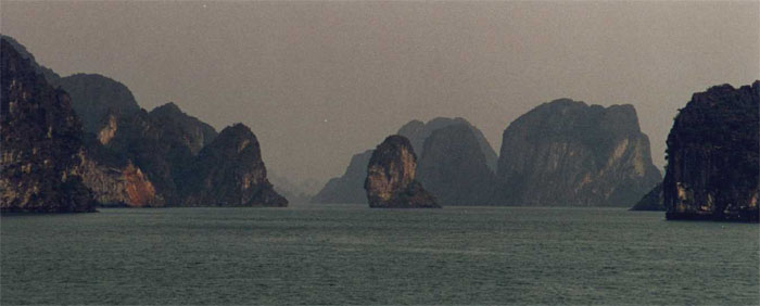 Halong Bay
<br>
Photo: Robert Downie - December 1998 (EOS IX) 