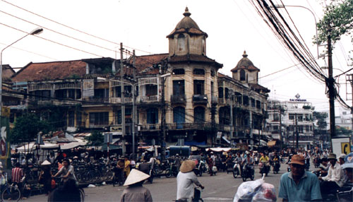 Cholon (China Town) - Ho Chi Min City (Saigon)
<br>
Photo: Robert Downie - December 1998 (EOS IX) 